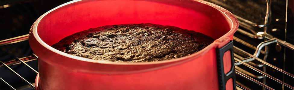 Easy guide to baking with a silicone mold