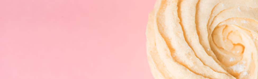 Peach fuzz, el color tendencia para tus buttercreams
